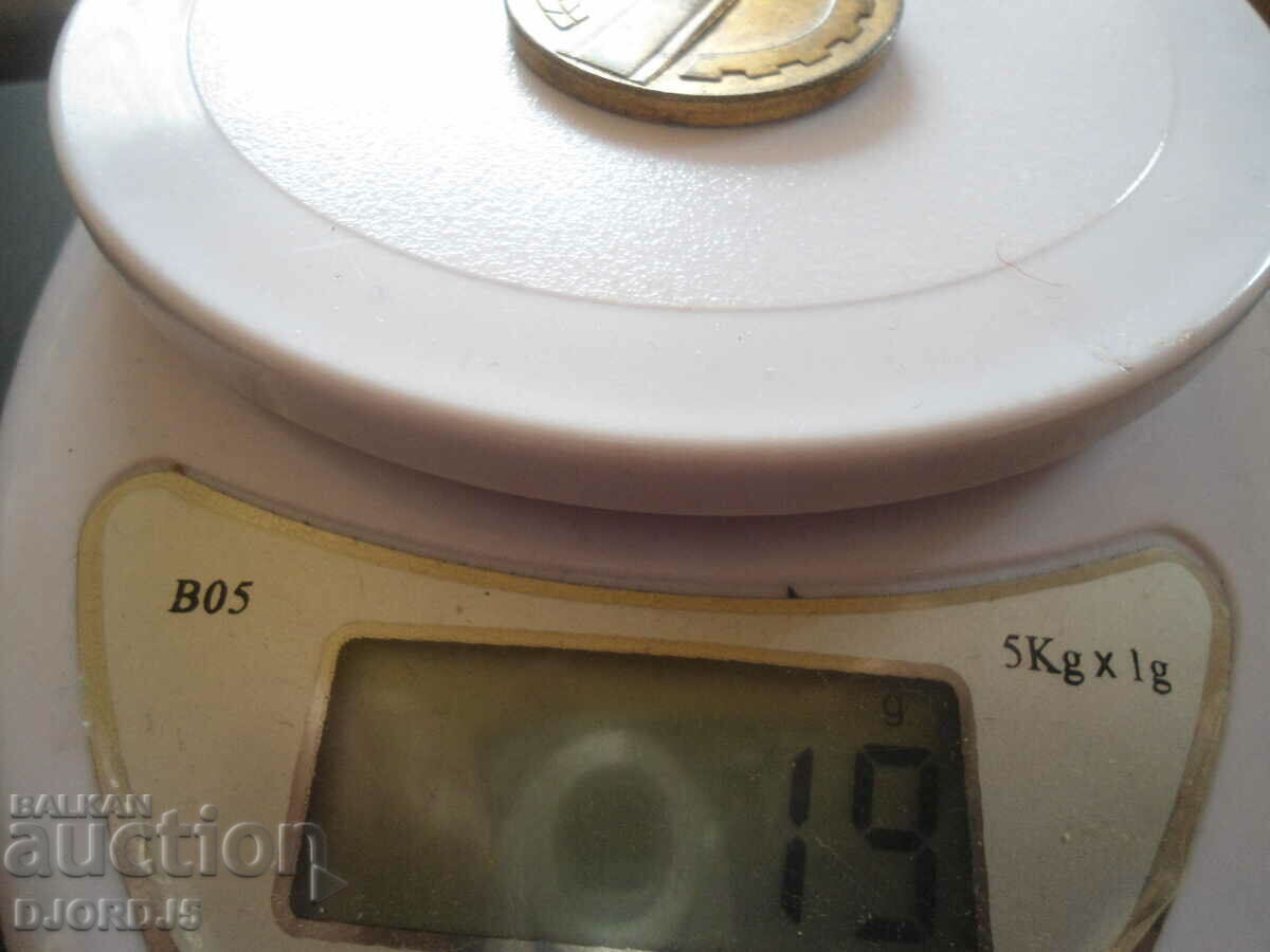 Auction 25 years of popular power Auction 25 years of popular power