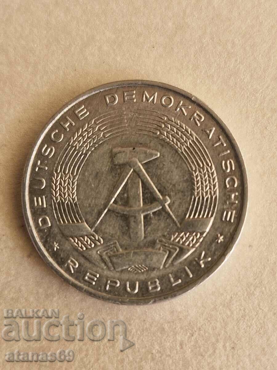 10 Pfenning 1979 GDR with price 0.39 BGN | € 0.20 10 Pfenning 1979 GDR with price 0.39 BGN | € 0.20