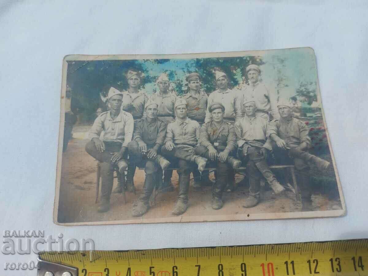 OLD MILITARY PHOTO - WW II with price 18.00 BGN | € 9.20 OLD MILITARY PHOTO - WW II with price 18.00 BGN | € 9.20
