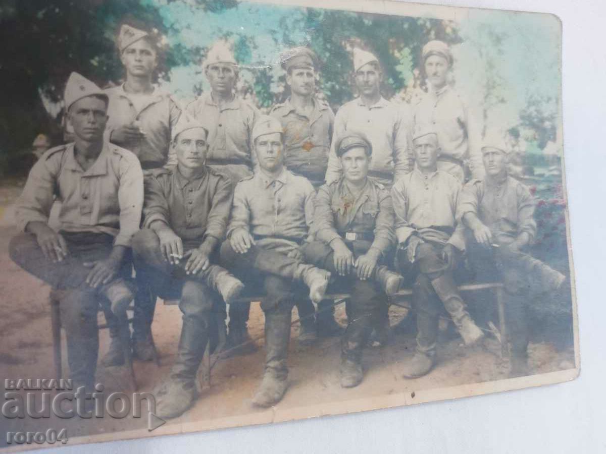 OLD MILITARY PHOTO - WW II - 7 OLD MILITARY PHOTO - WW II - 7