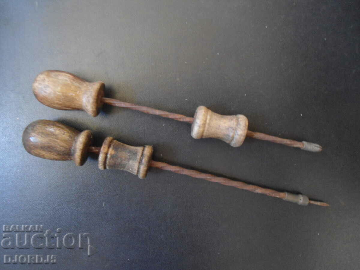 Стари инструменти