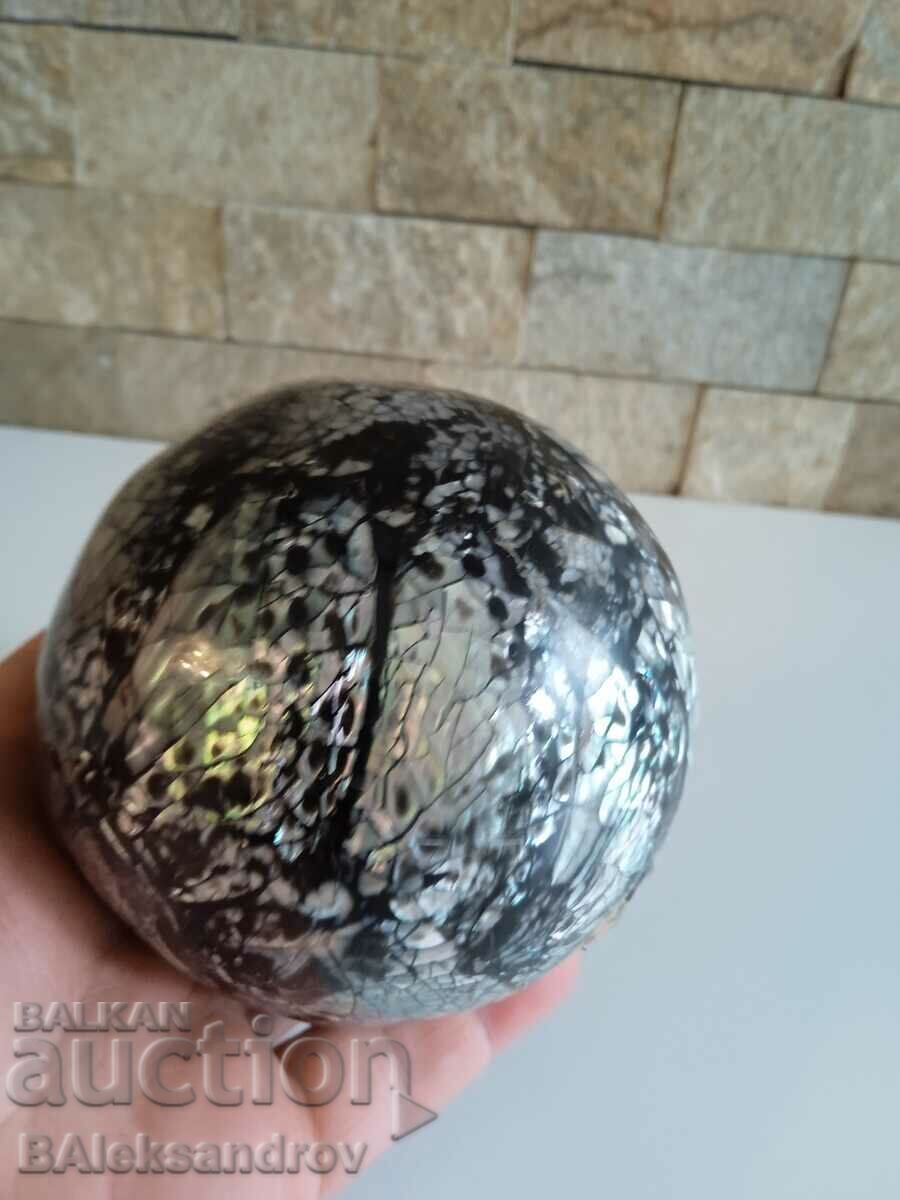 Delivery of An interesting ball for decoration