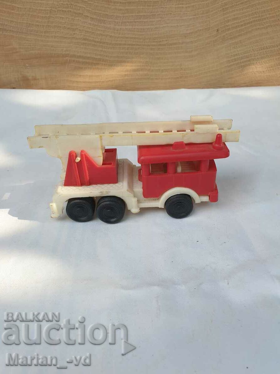 Jucărie veche din plastic - motor de pompieri