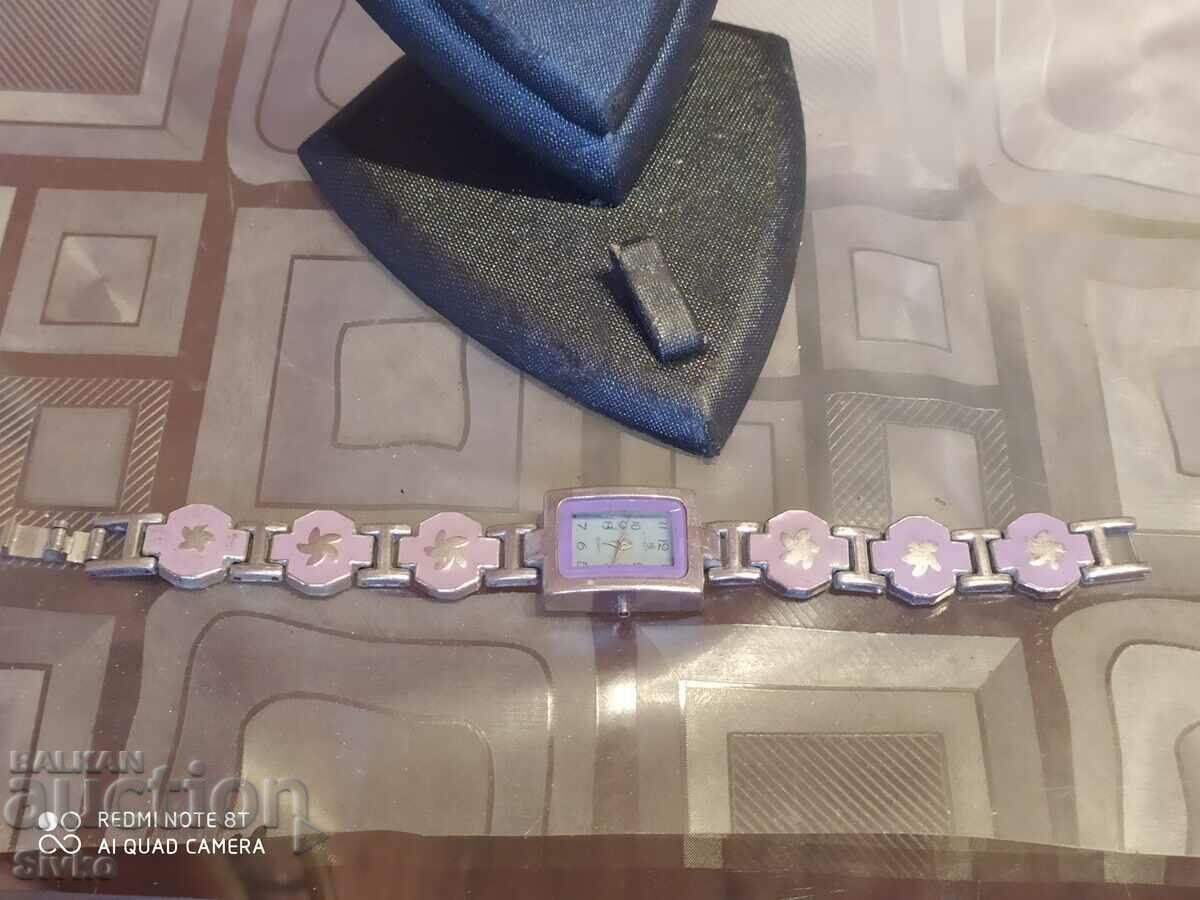 Clock WG - 5 Clock WG - 5