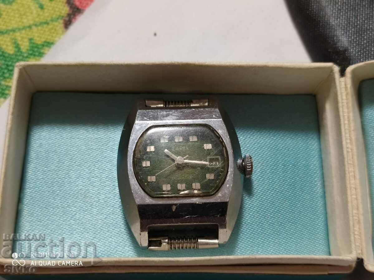 Auction ZARIA watch with box Auction ZARIA watch with box