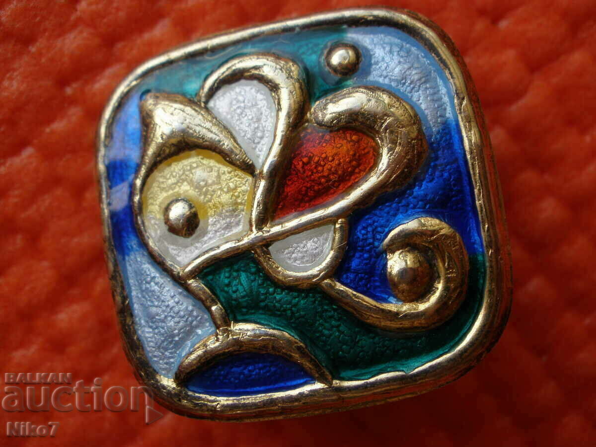 Vintage silver gilt enamel brooch. with price 44.99 BGN | € 23.00 Vintage silver gilt enamel brooch. with price 44.99 BGN | € 23.00