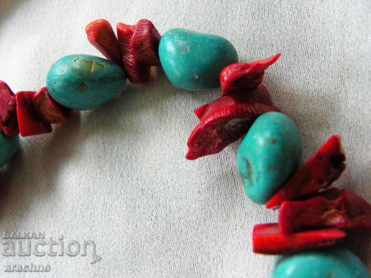 Livrarea Colier indian Navajo cu bucăți mari de turcoaz și coral