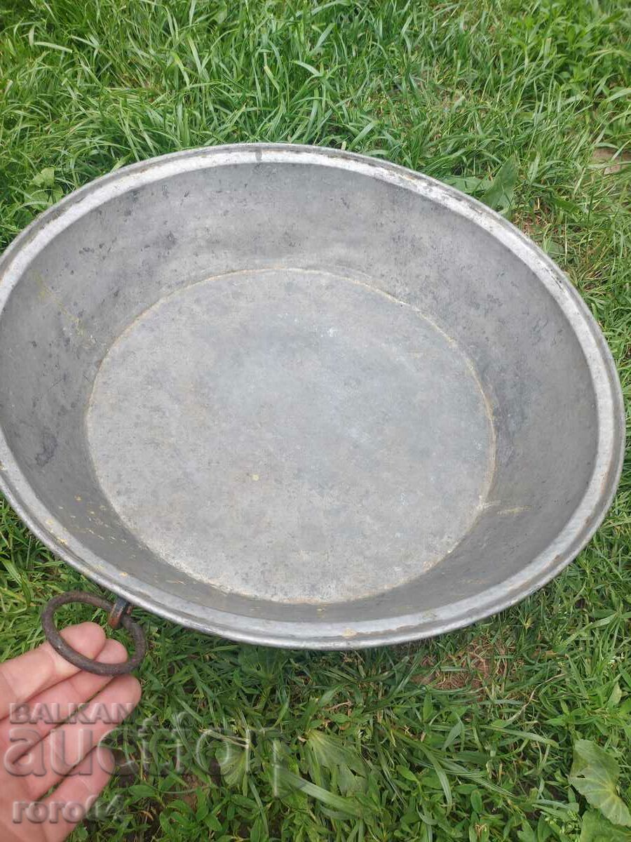 TRAY - BASIN - HANGER with price 112.50 BGN | € 57.52 TRAY - BASIN - HANGER with price 112.50 BGN | € 57.52