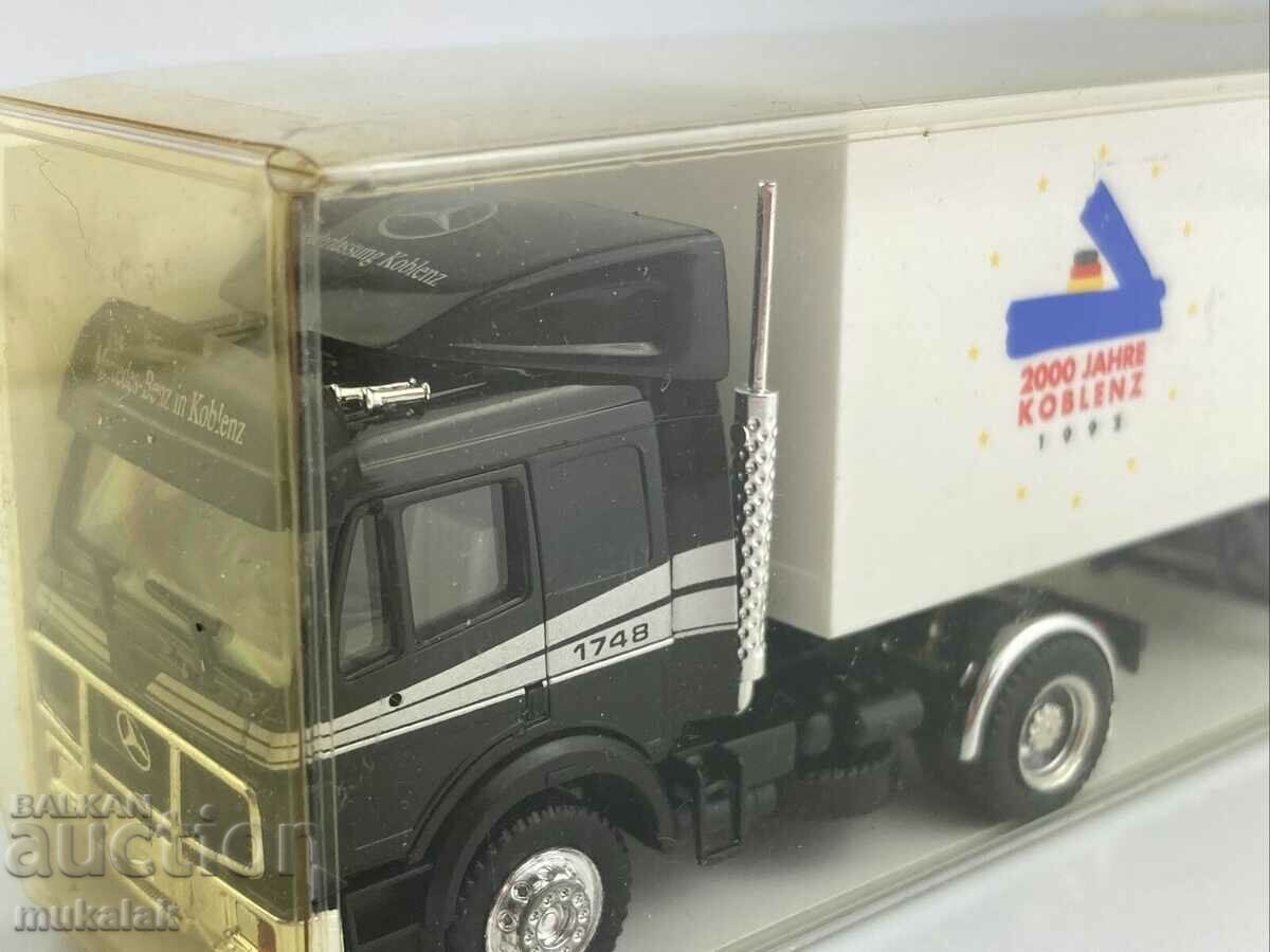 Auction WDV HO 1/87 MERCEDES TIRE MODEL IN ORIGINAL PACKAGING Auction WDV HO 1/87 MERCEDES TIRE MODEL IN ORIGINAL PACKAGING