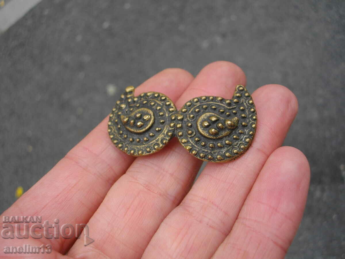 Auction OLD PAFT BROOCH Auction OLD PAFT BROOCH
