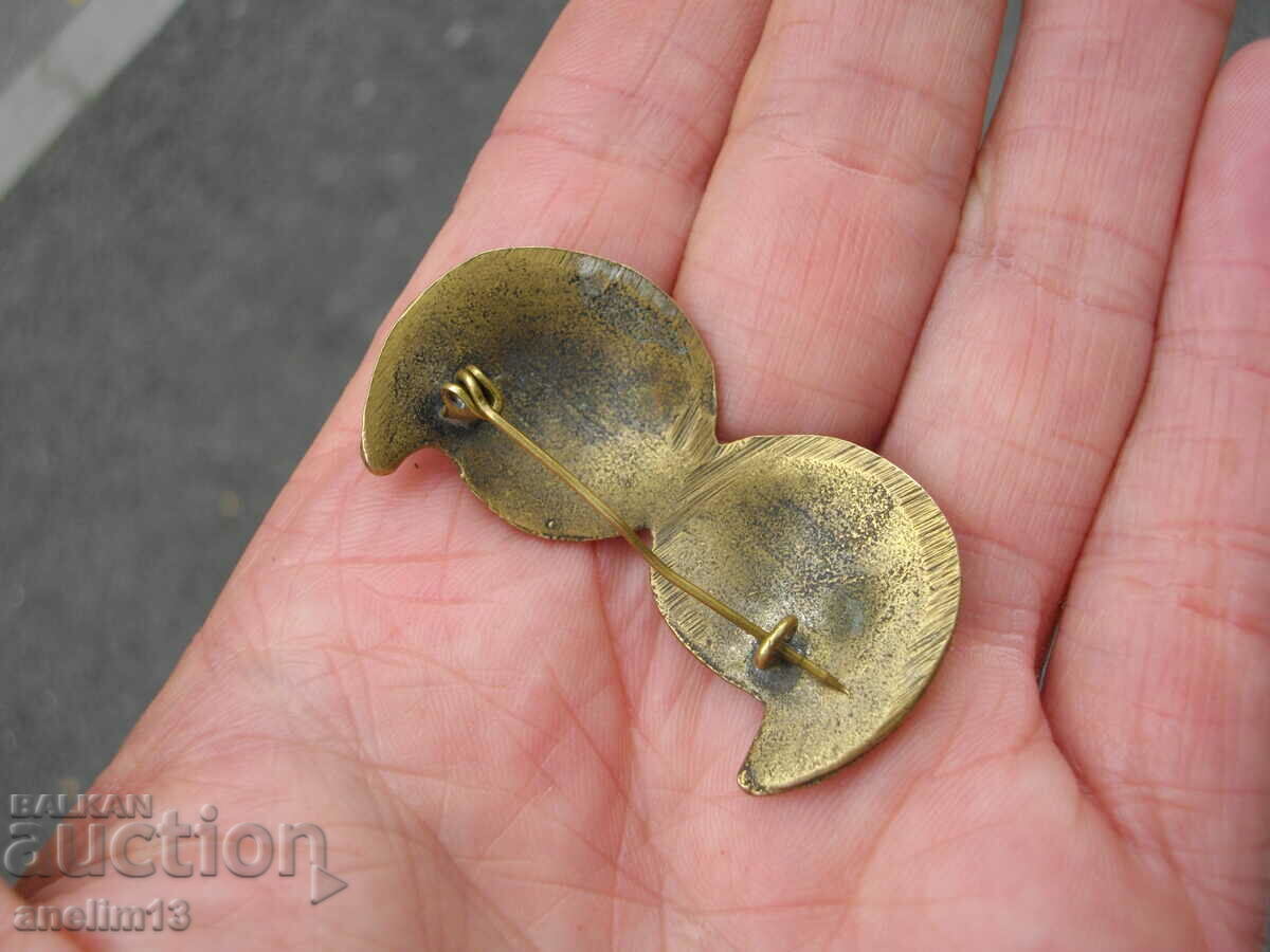 Delivery of OLD PAFT BROOCH Delivery of OLD PAFT BROOCH