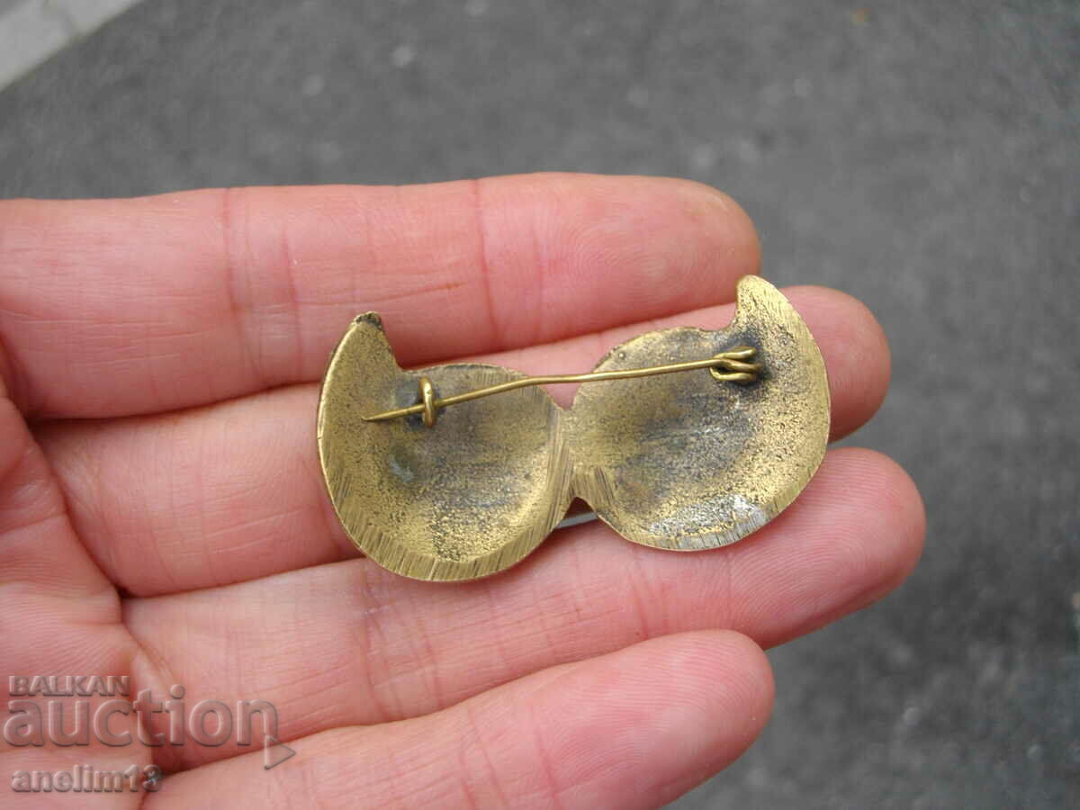 OLD PAFT BROOCH - 5 OLD PAFT BROOCH - 5