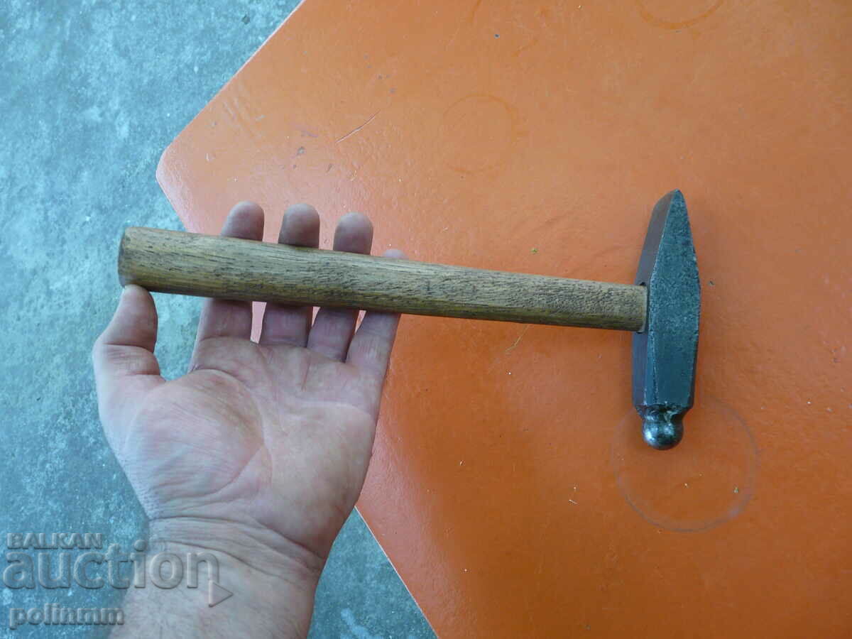 Delivery of Old German hammer - 212 Delivery of Old German hammer - 212