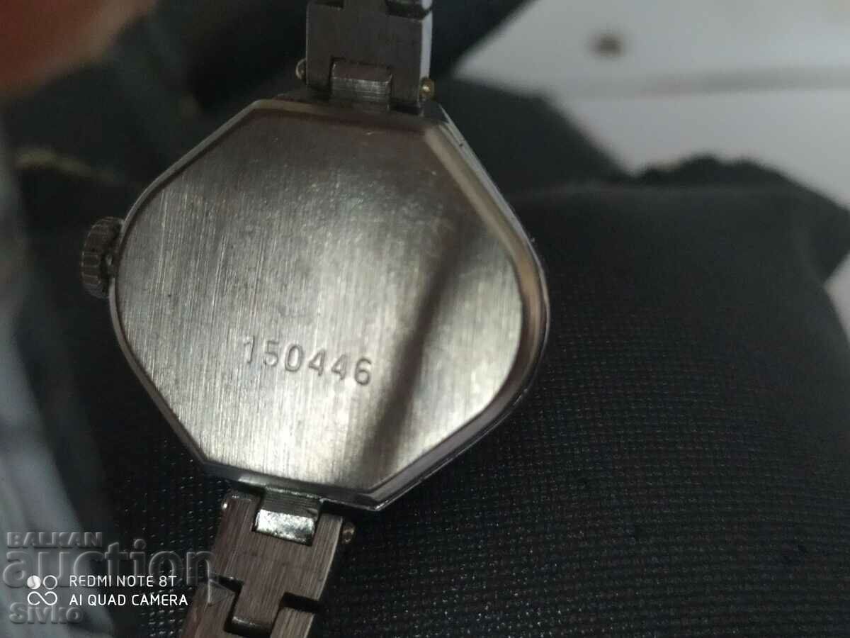 Clock Lucch with price 4.99 BGN | € 2.55 Clock Lucch with price 4.99 BGN | € 2.55