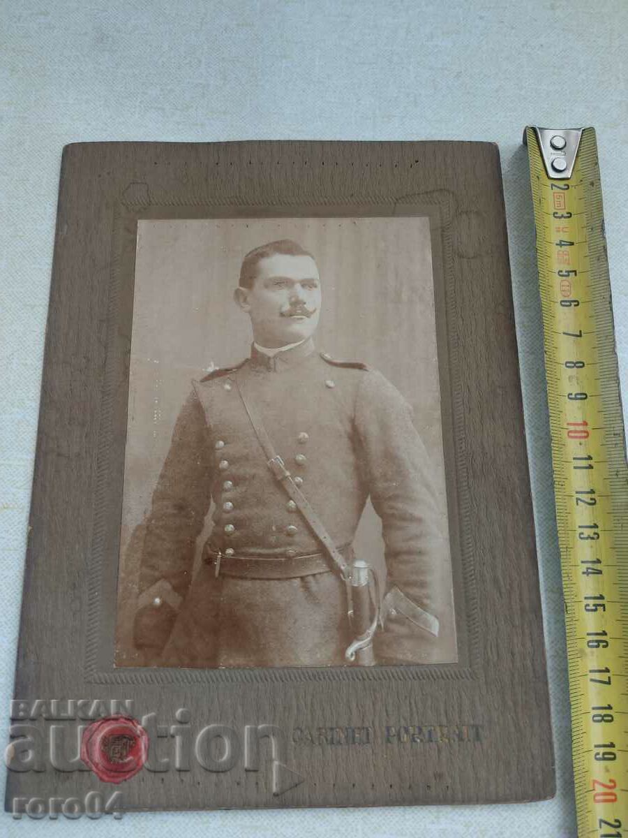 fotografii vechi - CARTON cu preț 40.50 BGN | € 20.71 fotografii vechi - CARTON cu preț 40.50 BGN | € 20.71