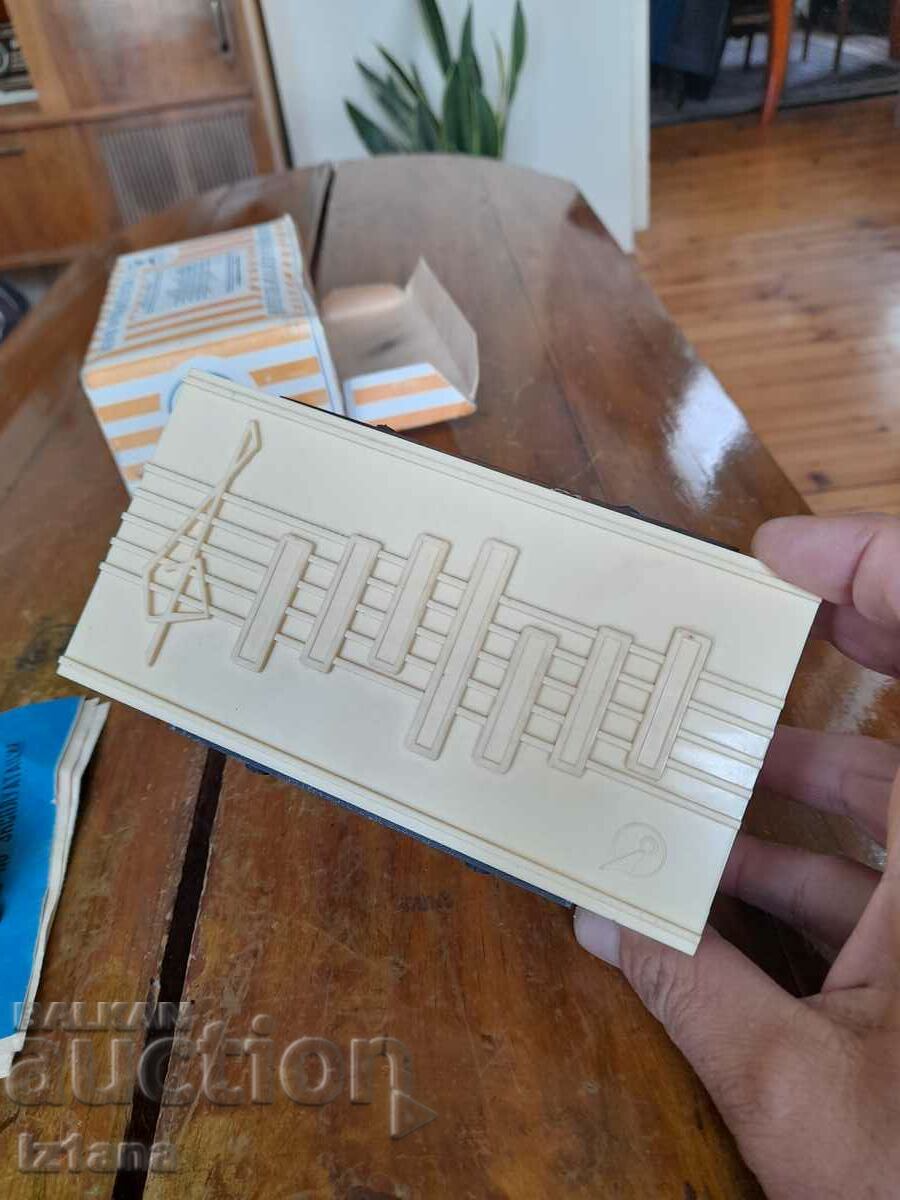 Delivery of Old electric bell