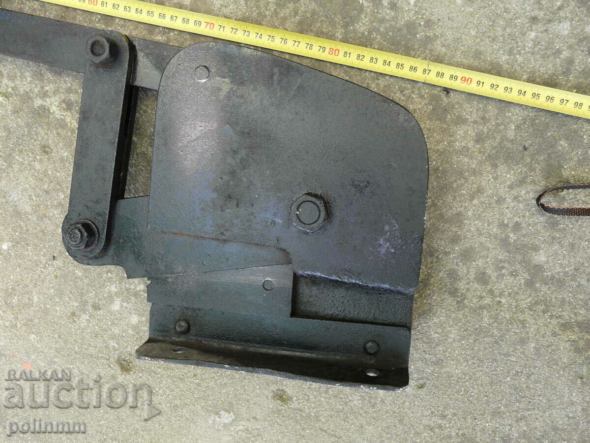 Bulgarian sheet metal guillotine with price 100.00 BGN | € 51.13