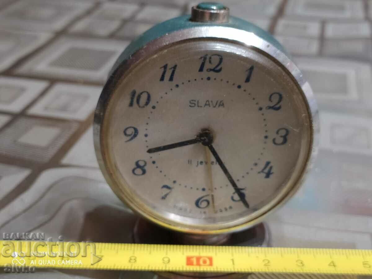 Ceas de masa slava albastru cu preț 4.99 BGN | € 2.55 Ceas de masa slava albastru cu preț 4.99 BGN | € 2.55