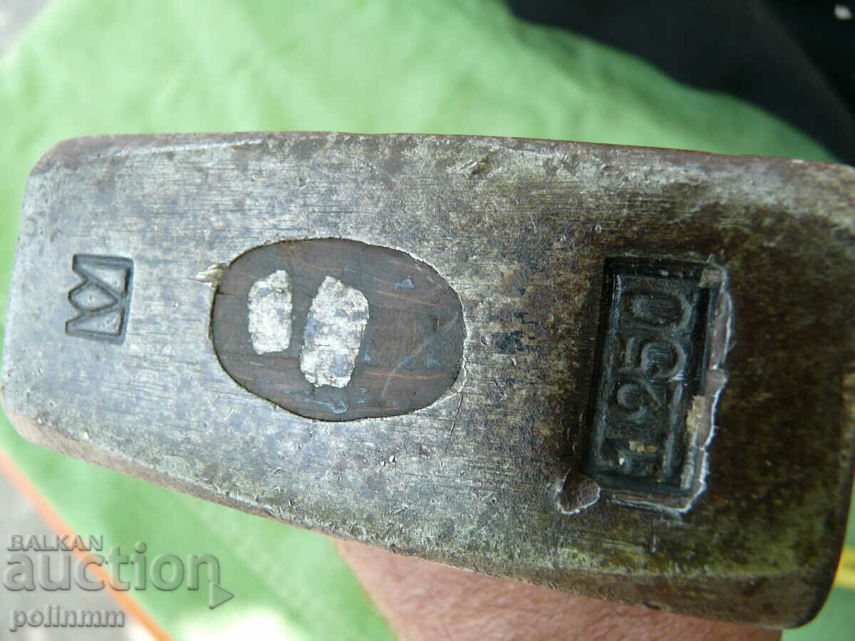 Auction Old German Hammer - 215 Auction Old German Hammer - 215