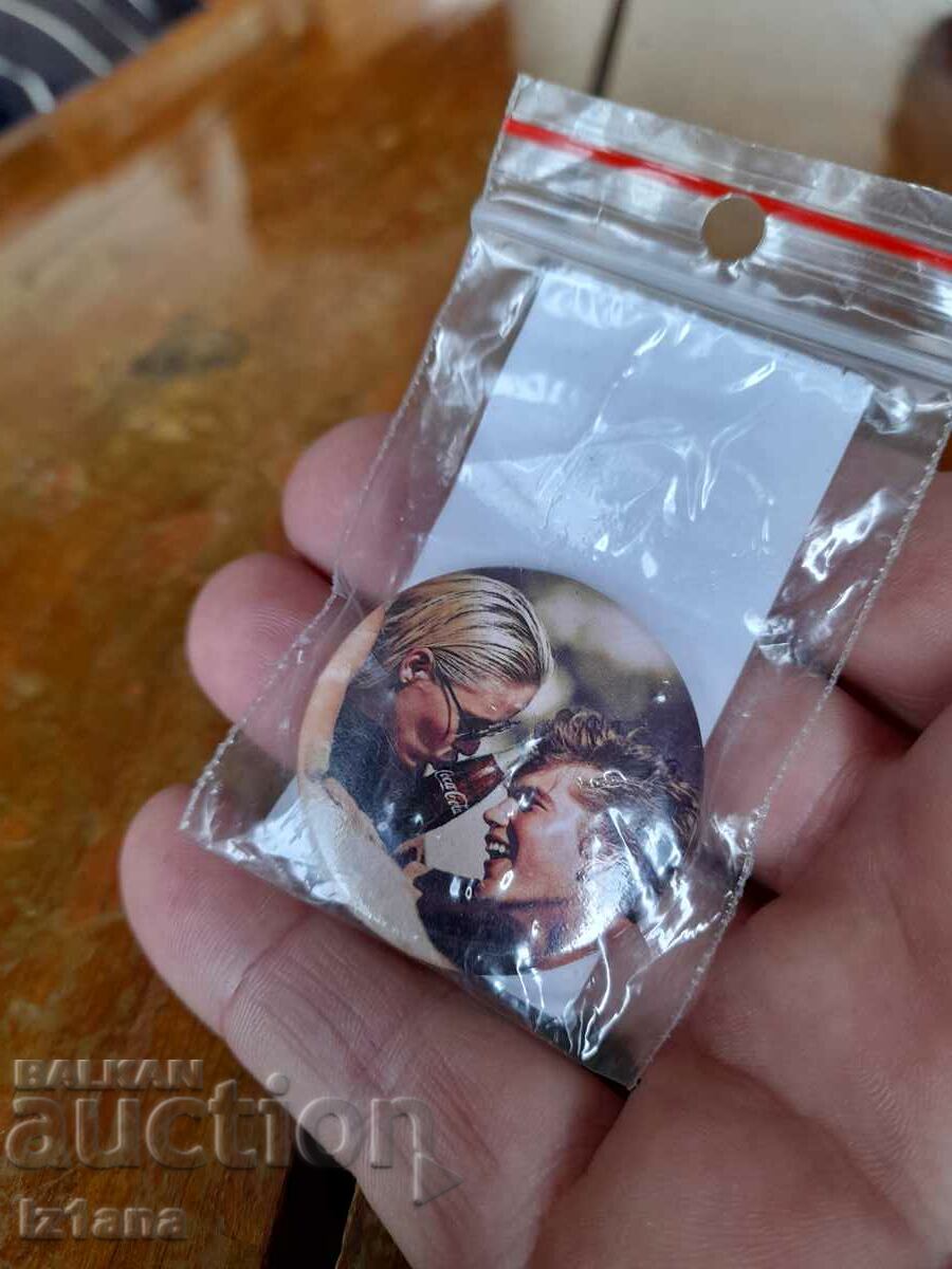 Badge Coca Cola, Coca Cola with price 10.00 BGN | € 5.11 Badge Coca Cola, Coca Cola with price 10.00 BGN | € 5.11