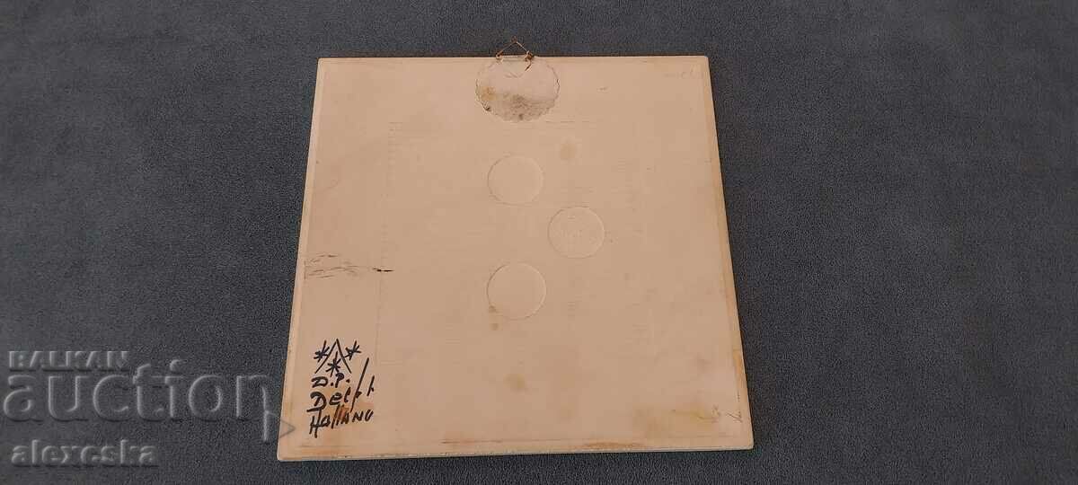 Delivery of Painted terracotta - Holland Delivery of Painted terracotta - Holland