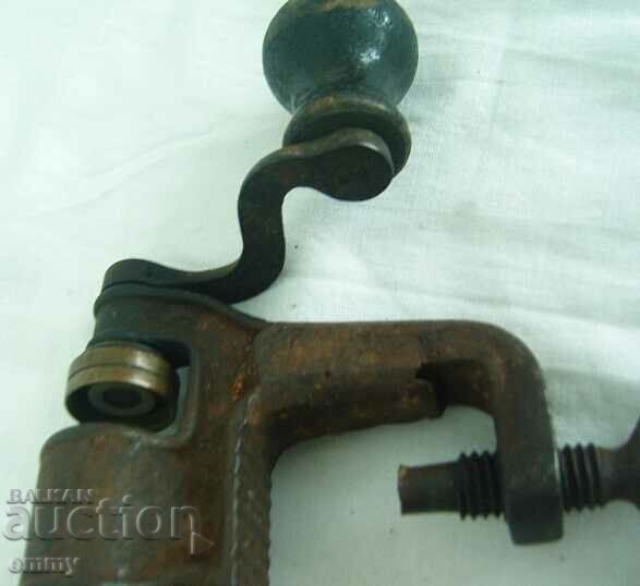 Livrarea Mașină pentru umplerea cartuşelor de vânătoare Livrarea Mașină pentru umplerea cartuşelor de vânătoare