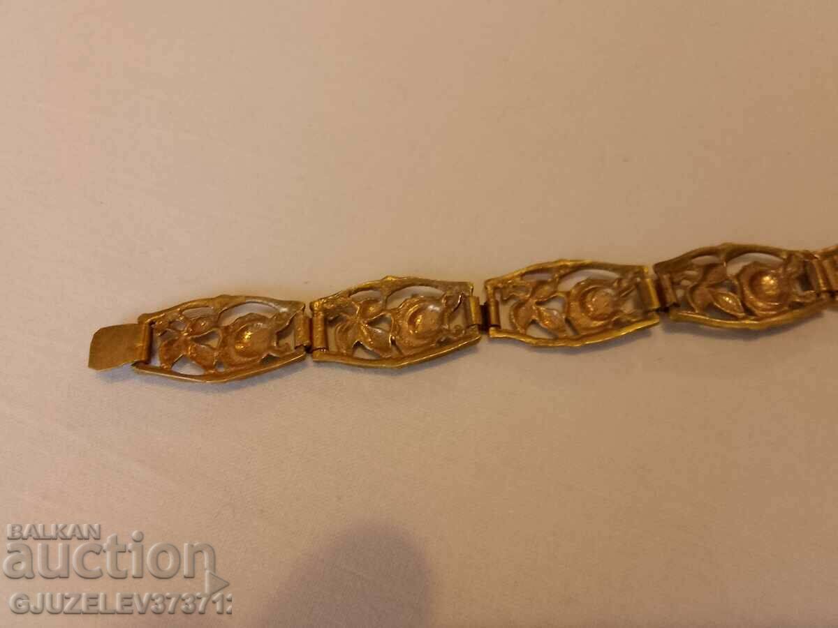 Delivery of Old brass bracelet with roses Delivery of Old brass bracelet with roses