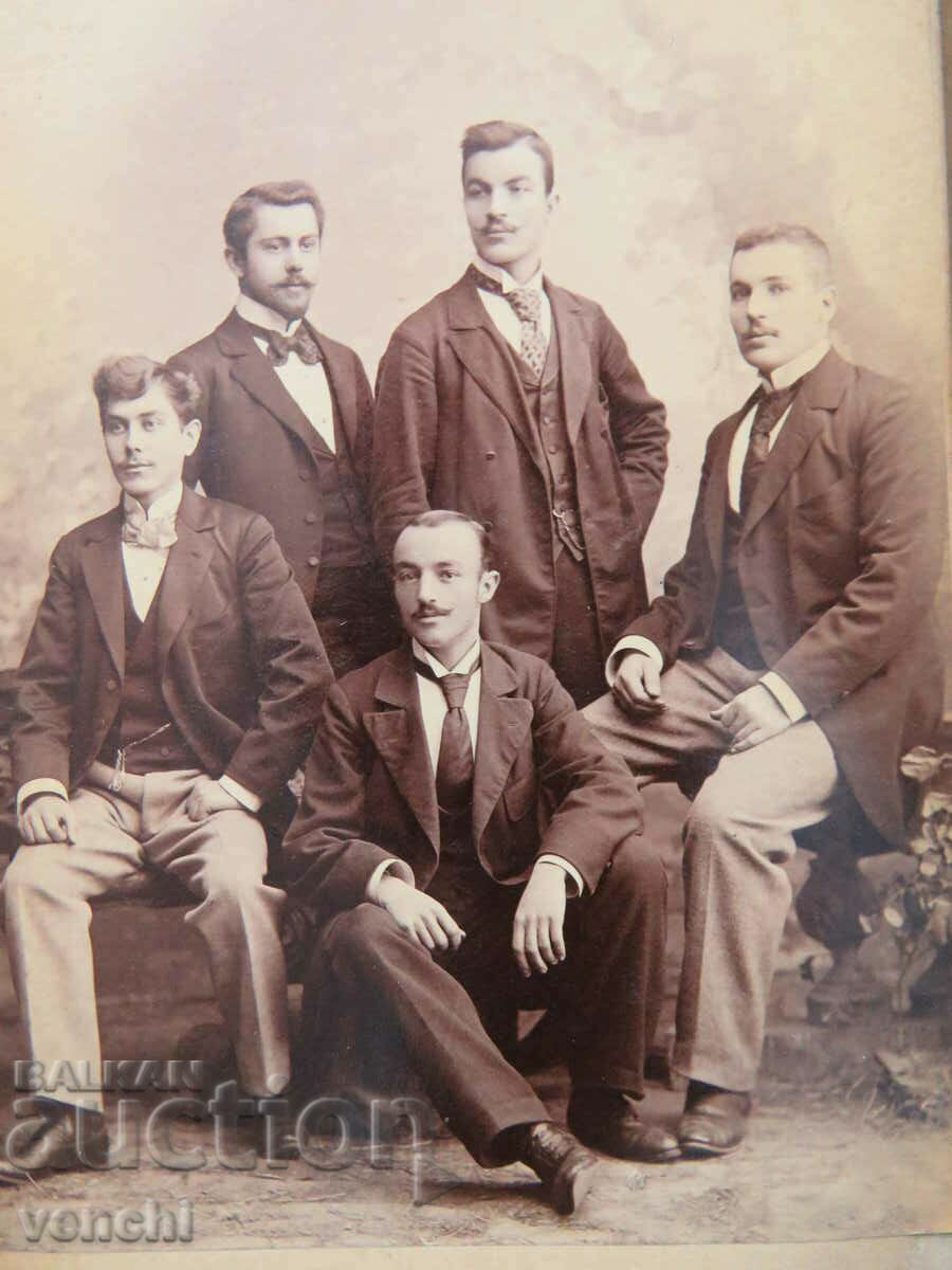 СТАРА ФОТОГРАФИЯ - КАРТОН с цена € 25.56 | 49.99 лв. СТАРА ФОТОГРАФИЯ - КАРТОН с цена € 25.56 | 49.99 лв.