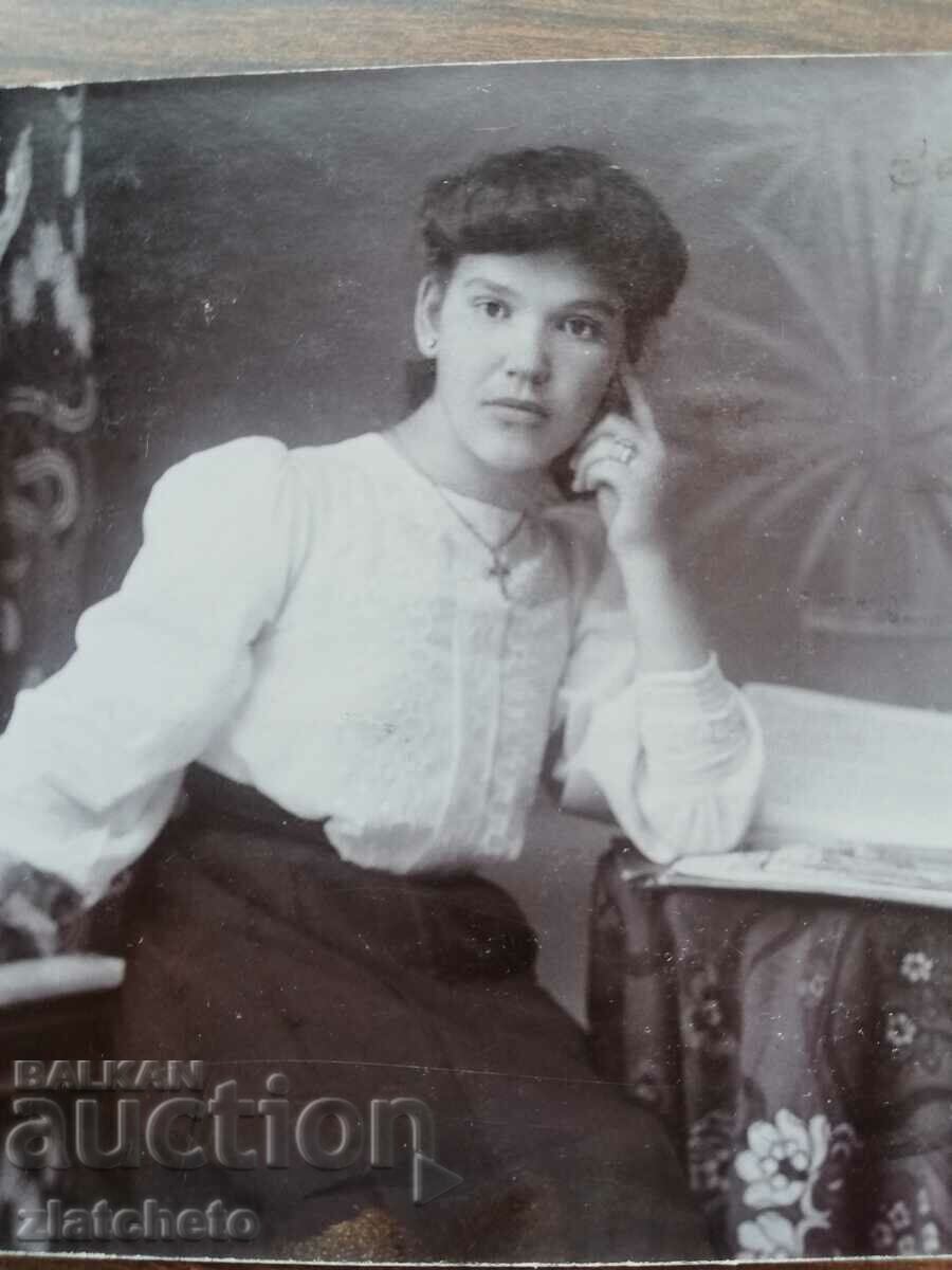 Old photo Kingdom of Bulgaria - young woman 1907 Sofia with price 26.00 BGN | € 13.29 Old photo Kingdom of Bulgaria - young woman 1907 Sofia with price 26.00 BGN | € 13.29