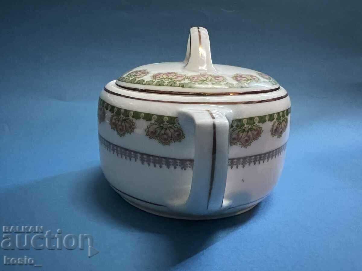 Auction Old Czechoslovakia porcelain sugar bowl Auction Old Czechoslovakia porcelain sugar bowl