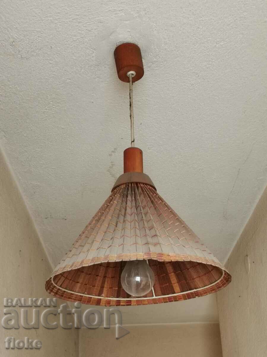 Πολυέλαιος - ρετρό με τιμή 22.00 BGN | € 11.25 Πολυέλαιος - ρετρό με τιμή 22.00 BGN | € 11.25