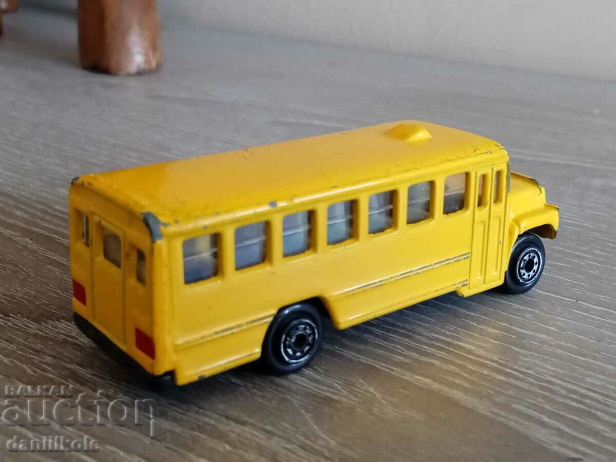 Delivery of *$*Y*$* WELLY METAL SCHOOL BUS WITH N52033 - SUPER *$*Y*$* Delivery of *$*Y*$* WELLY METAL SCHOOL BUS WITH N52033 - SUPER *$*Y*$*