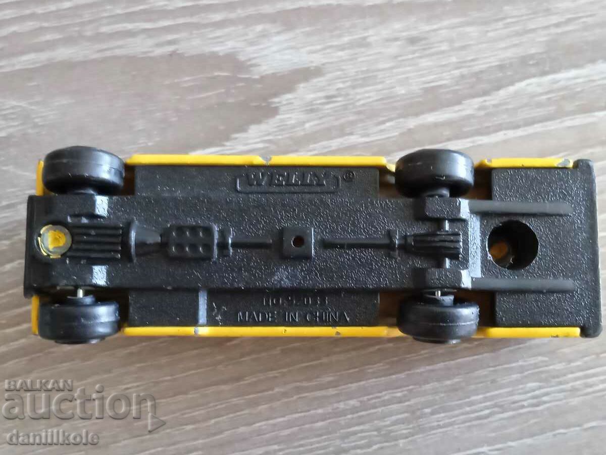 *$*Y*$* WELLY METAL SCHOOL BUS WITH N52033 - SUPER *$*Y*$* - 7 *$*Y*$* WELLY METAL SCHOOL BUS WITH N52033 - SUPER *$*Y*$* - 7