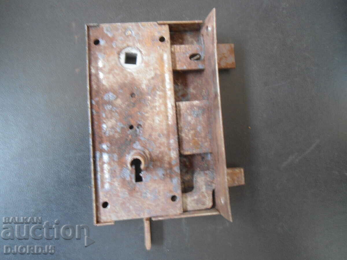 Δημοπρασία παλαιά κλειδαριά Δημοπρασία παλαιά κλειδαριά