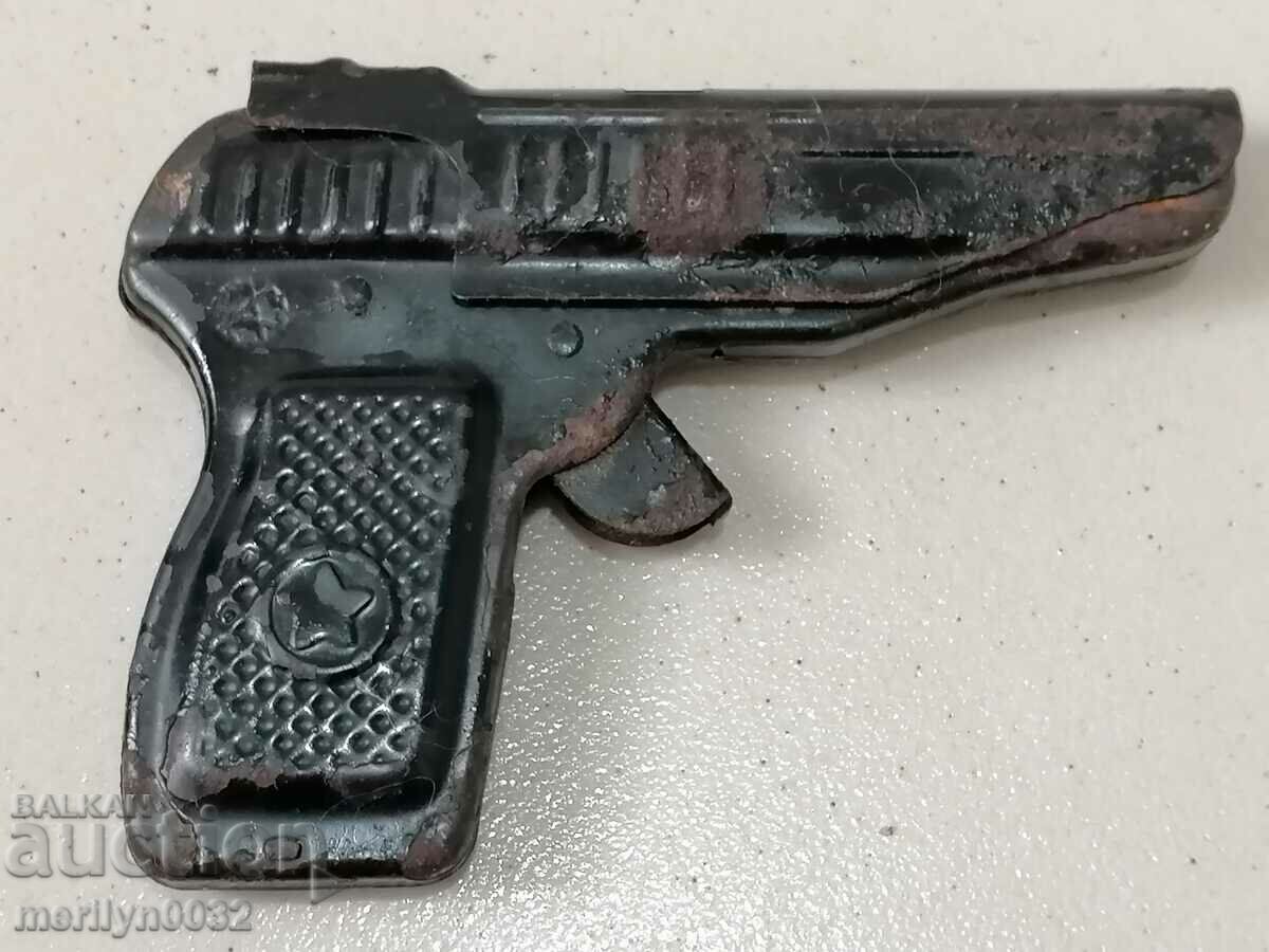 Children's toy pistol with caps, the gun works with price 41.00 BGN | € 20.96 Children's toy pistol with caps, the gun works with price 41.00 BGN | € 20.96