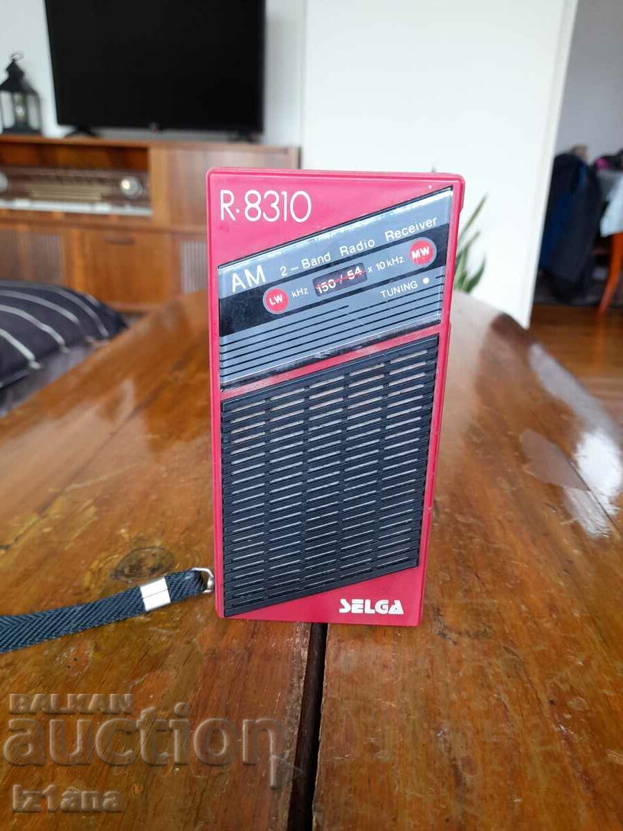 Old radio, Selga R-8310 radio receiver