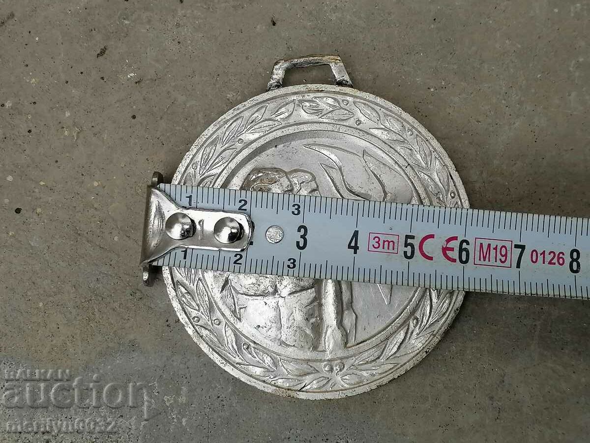 Auction Olympic medal badge of the Central Committee of the DKMS thickly silvered Auction Olympic medal badge of the Central Committee of the DKMS thickly silvered