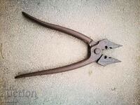 Old cobbler's tongs