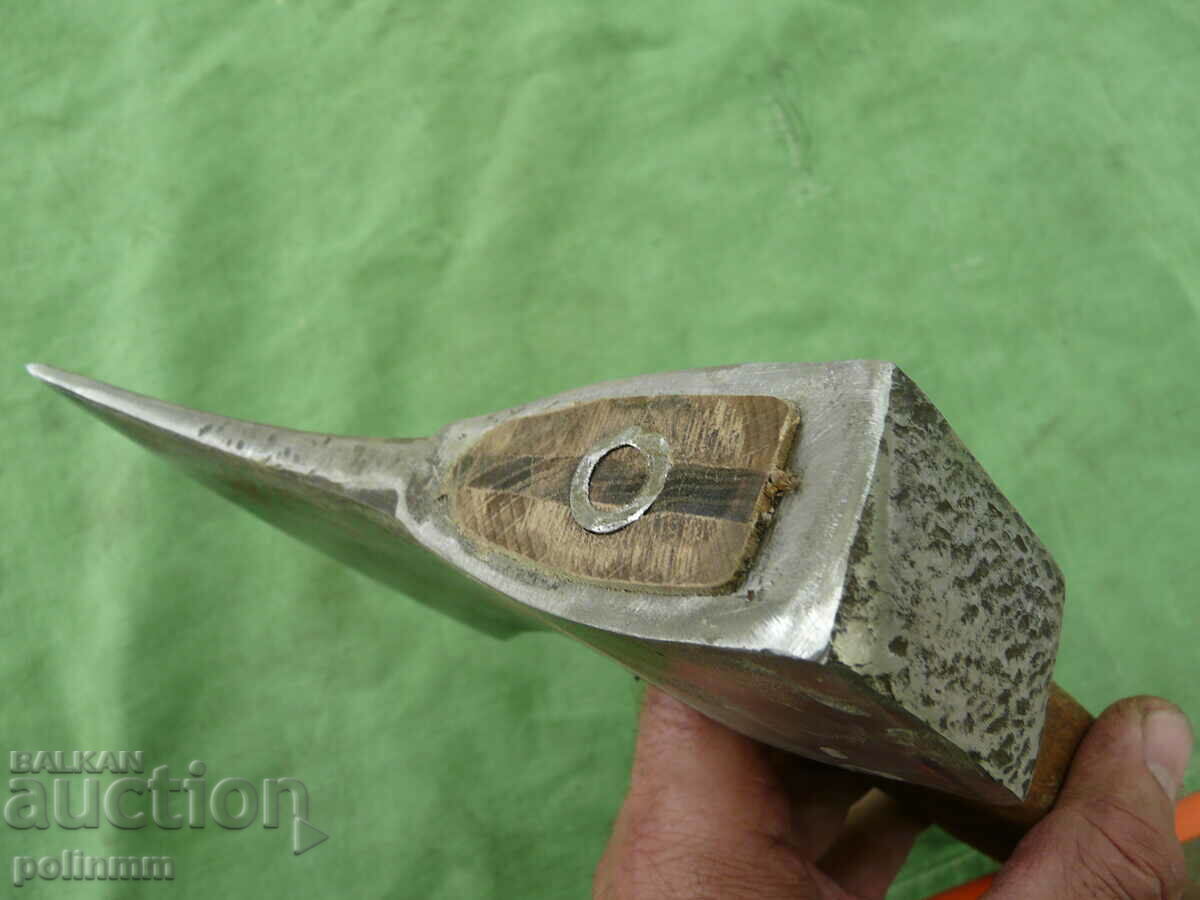 Delivery of Old STUBAI ax - 323