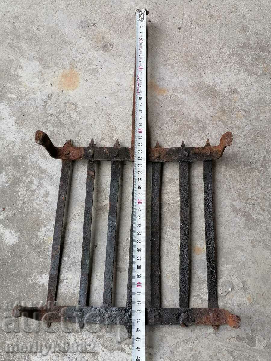 Old metal grill pirustia wrought iron - 5 Old metal grill pirustia wrought iron - 5