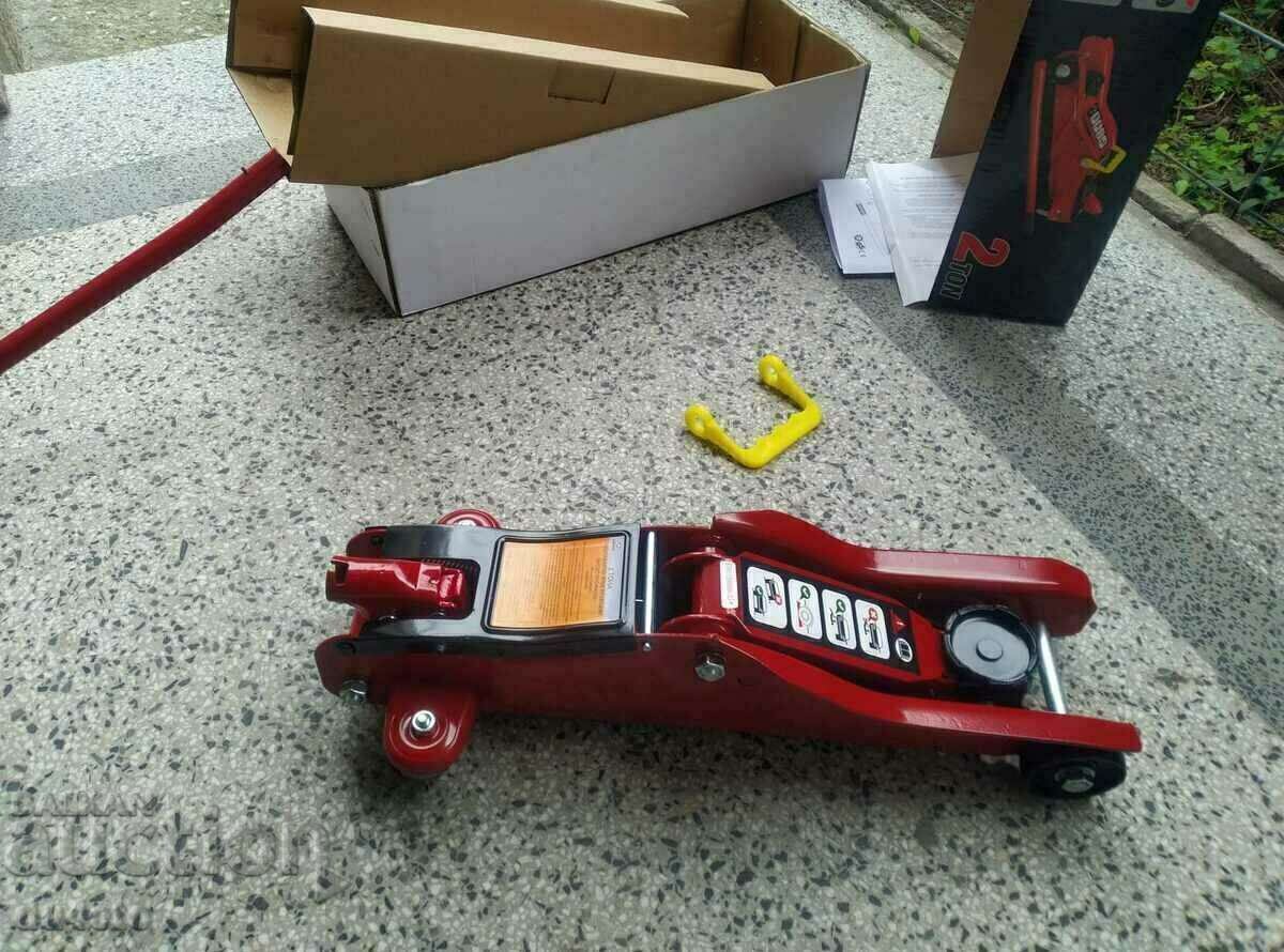 Low-profile crocodile type hydraulic jack - 2 tons of 85mm with price 90.00 BGN | € 46.02