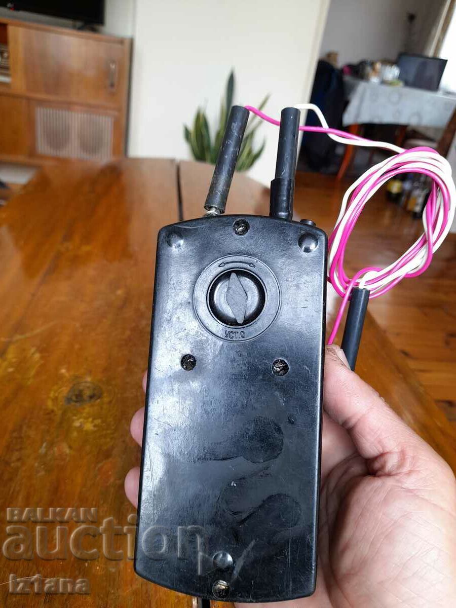 Delivery of Old ohm meter M57 Delivery of Old ohm meter M57