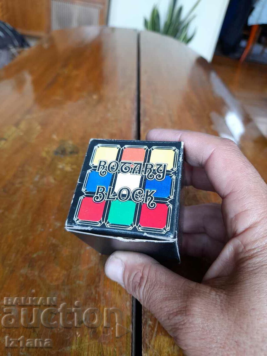 Old cube, stacking cube with price 43.00 BGN | € 21.99