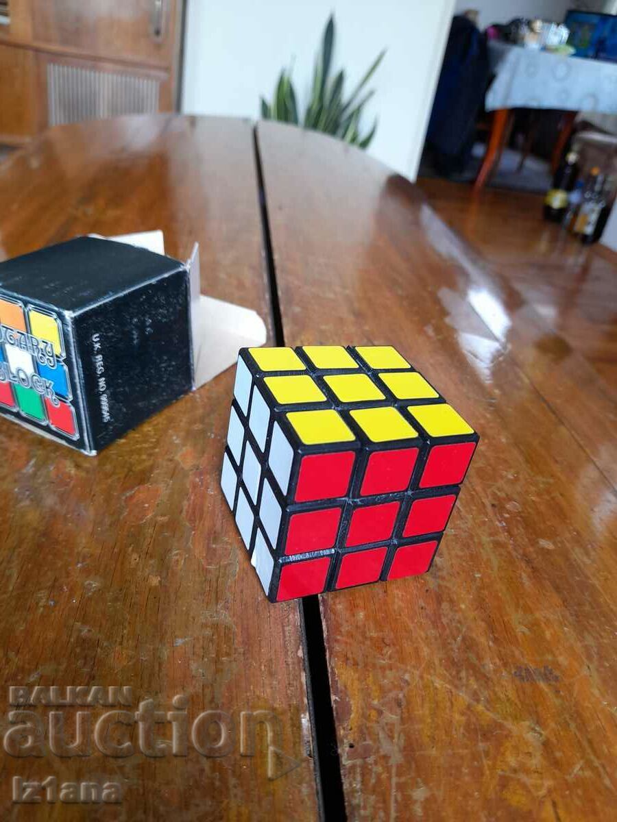 Delivery of Old cube, stacking cube