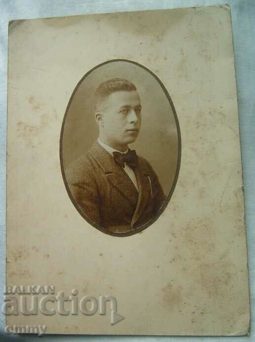 Стара снимка картон - млад мъж, 1920 г.