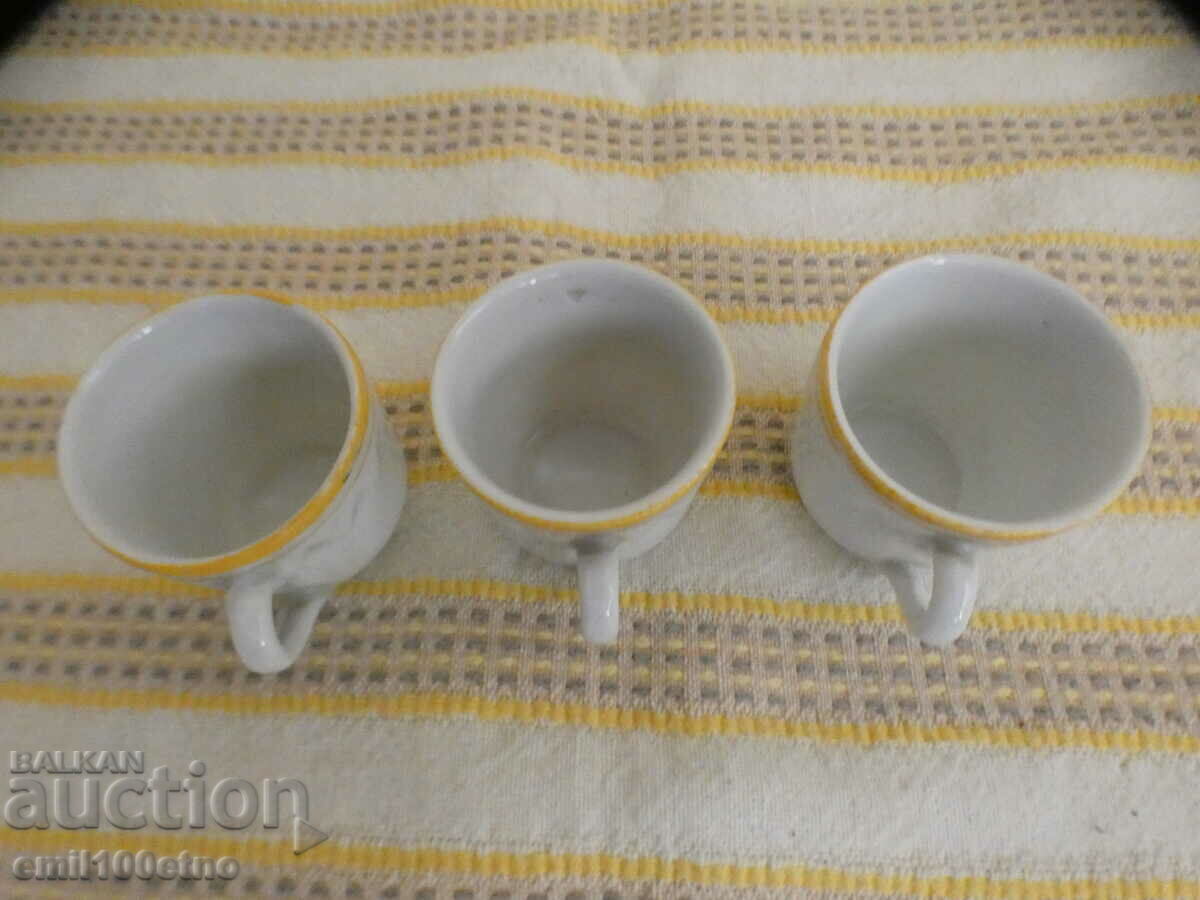 Small cups with handles 3 pieces - very old Bulgarian porcelain - 5 Small cups with handles 3 pieces - very old Bulgarian porcelain - 5