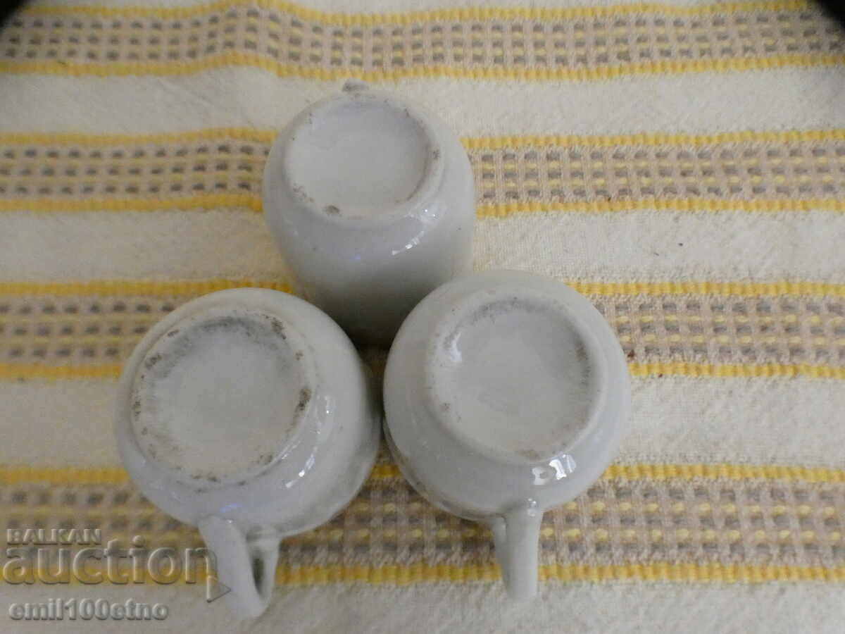 Small cups with handles 3 pieces - very old Bulgarian porcelain - 6 Small cups with handles 3 pieces - very old Bulgarian porcelain - 6