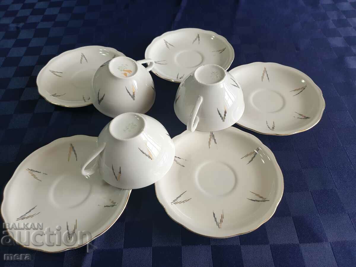 Set triplu din portelan pentru cafea, ceai cu preț 25.00 BGN | € 12.78