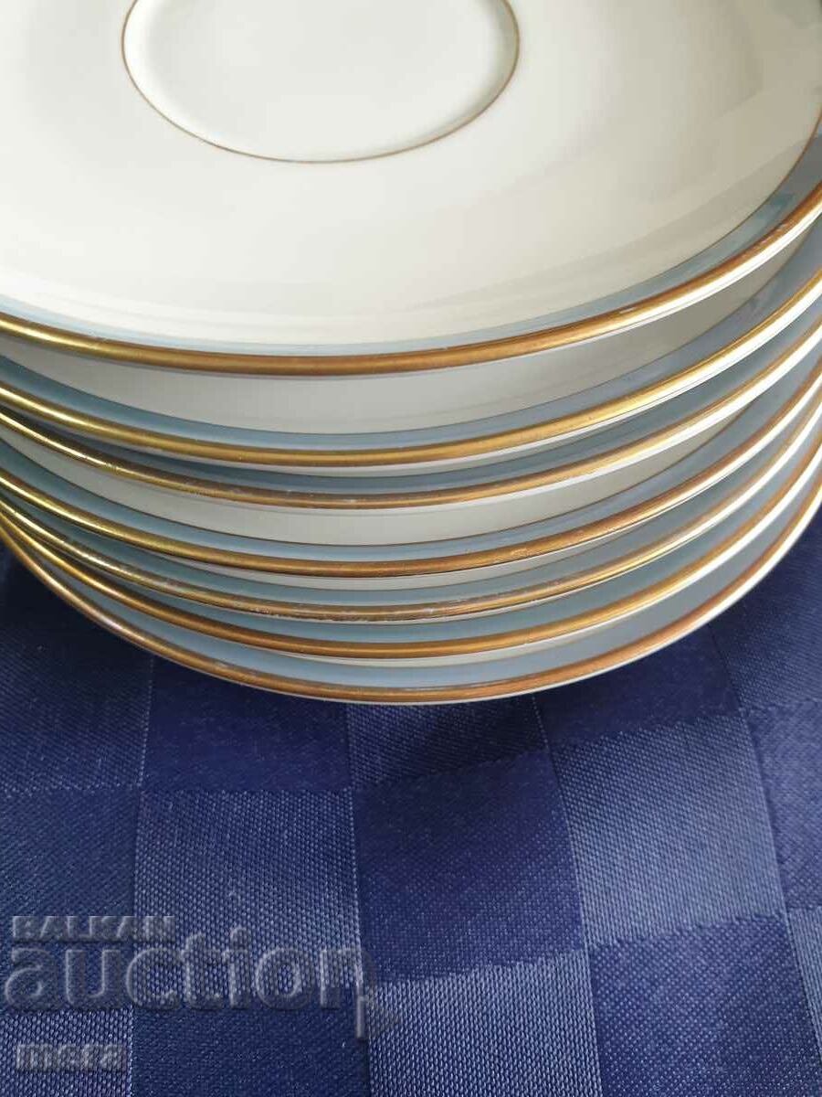 Auction Porcelain saucers - 7 pieces - Bavaria Auction Porcelain saucers - 7 pieces - Bavaria