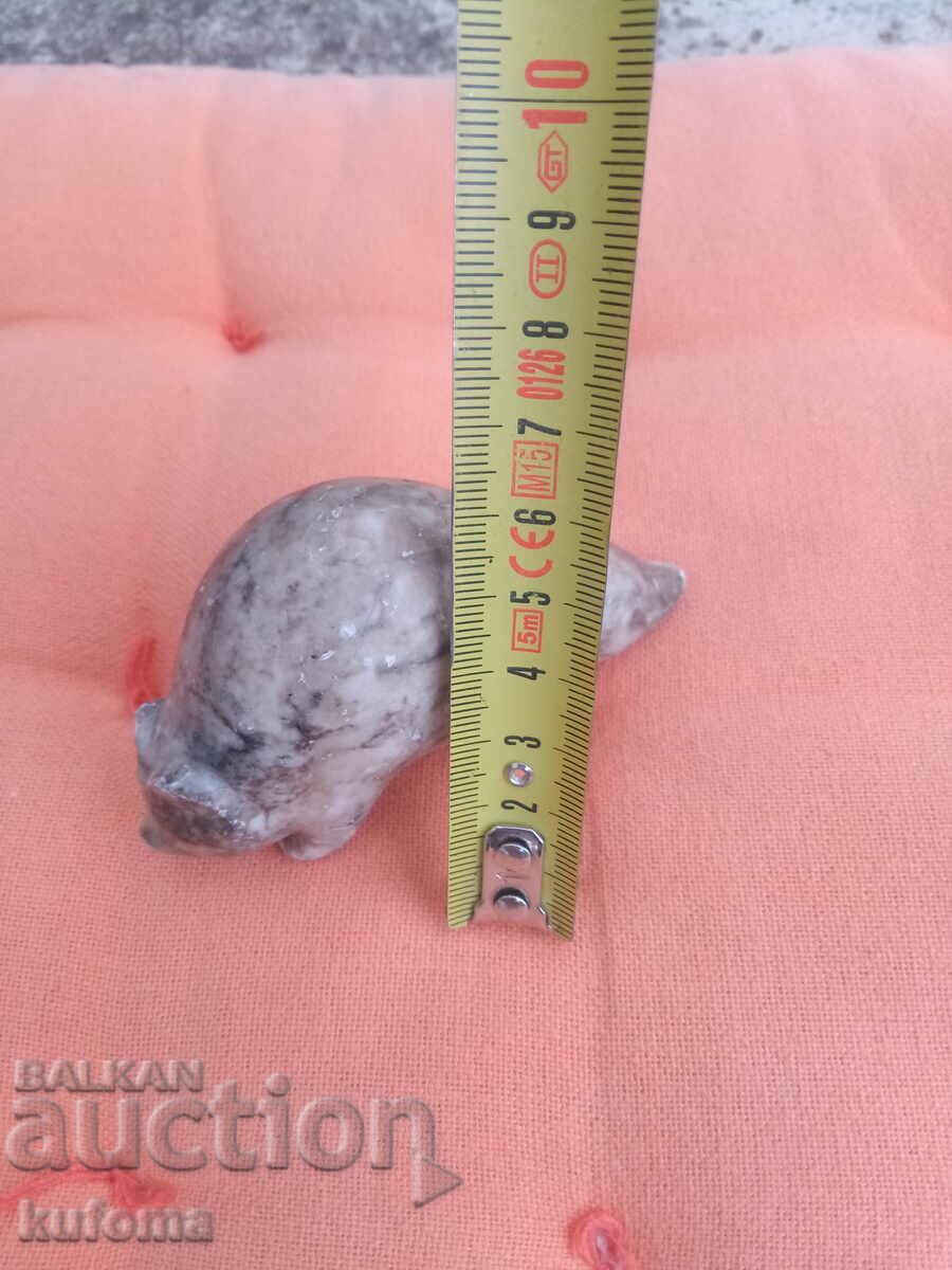 Auction Raccoon figurine made of marble Auction Raccoon figurine made of marble